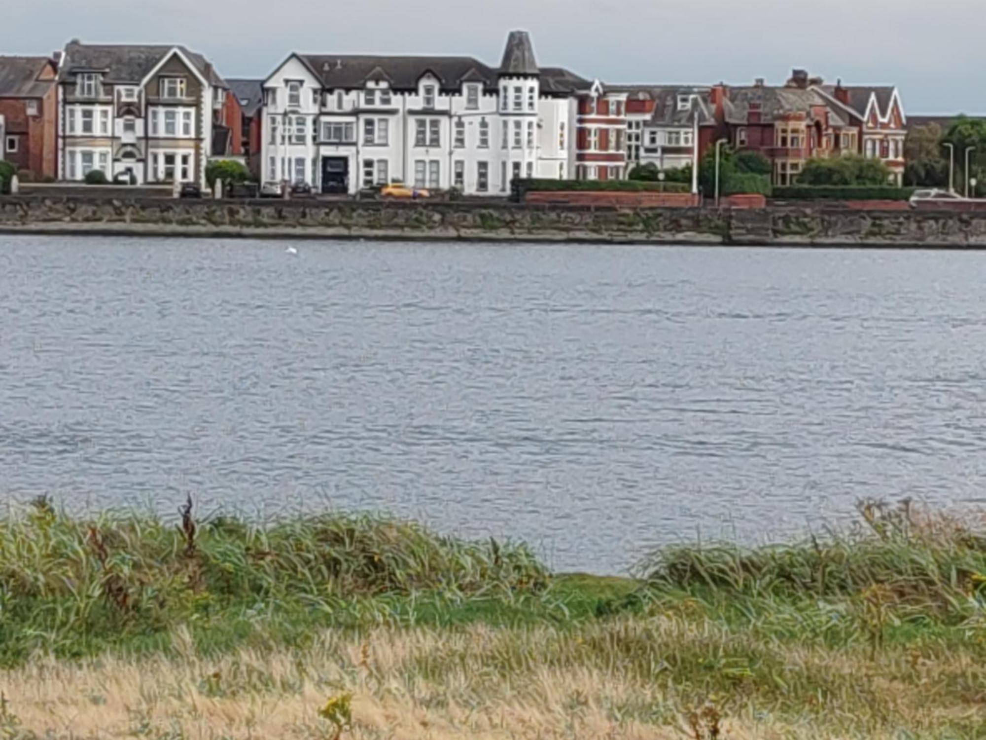 Apartment Lakeside View Southport