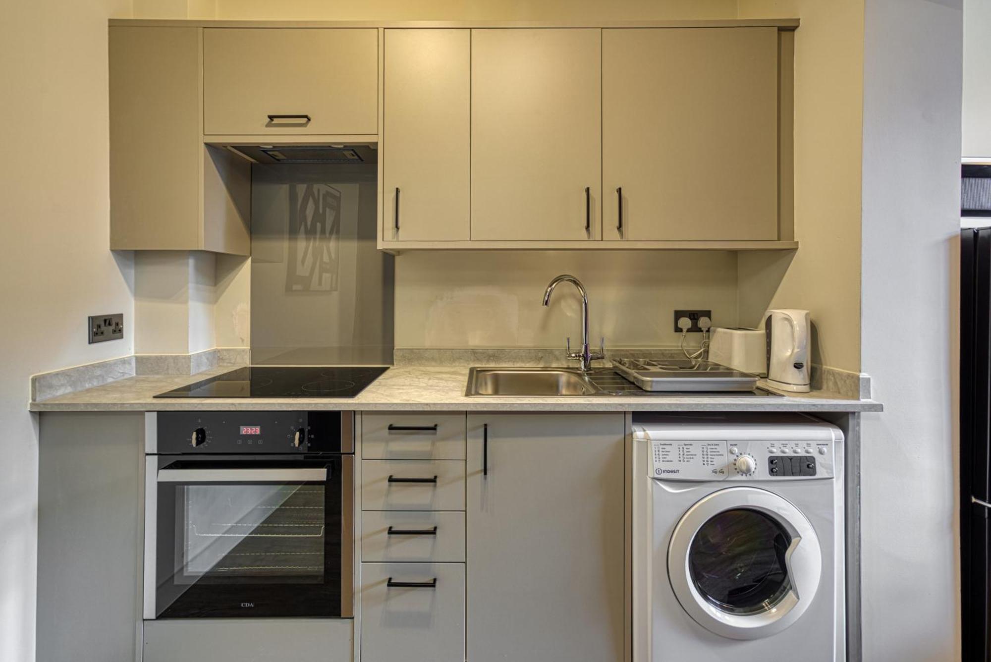 Renaissance 5 - 2 Bedroom In Southport