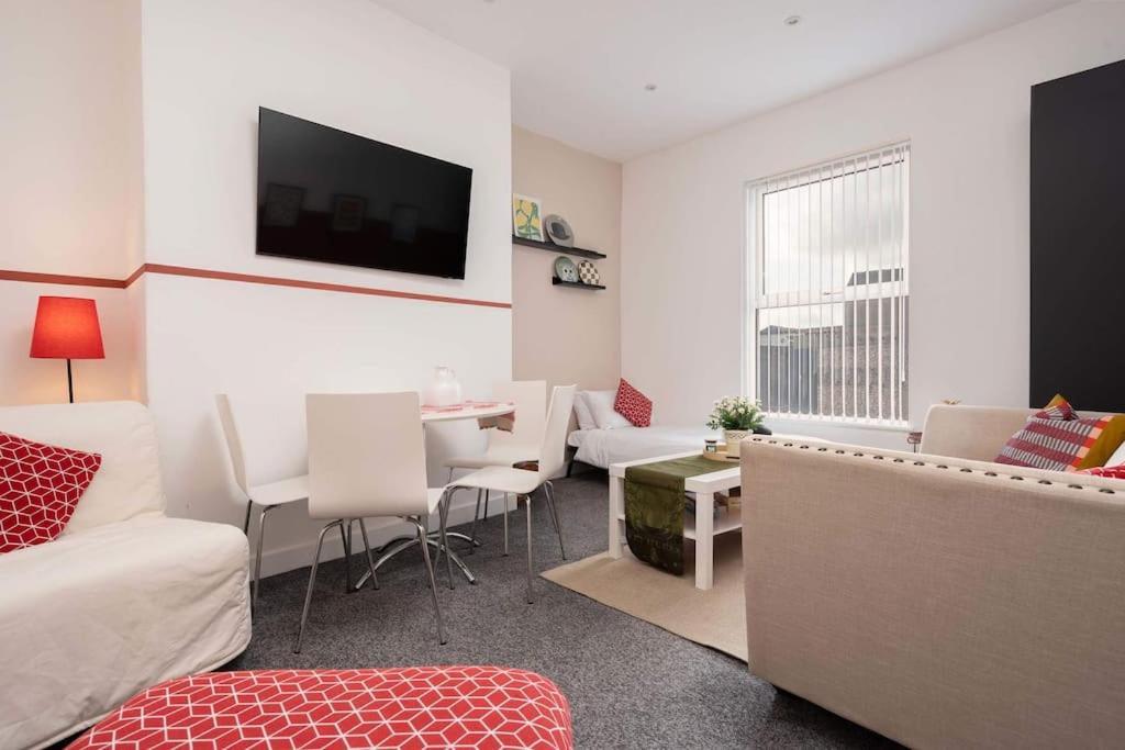 Santiago 2 - Free Private Parking Wi-fi Apartment *