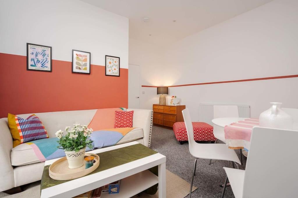 Apartment Santiago 2 - Free Private Parking Wi-fi *