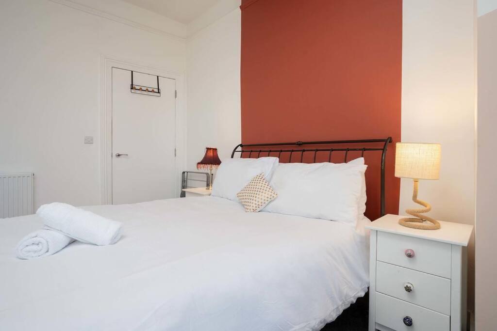 Santiago 2 - Free Private Parking Wi-fi Apartment