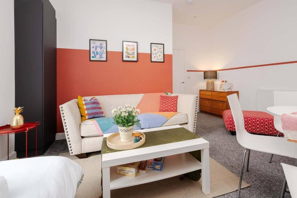 Apartment Santiago 2 - Free Private Parking Wi-fi *