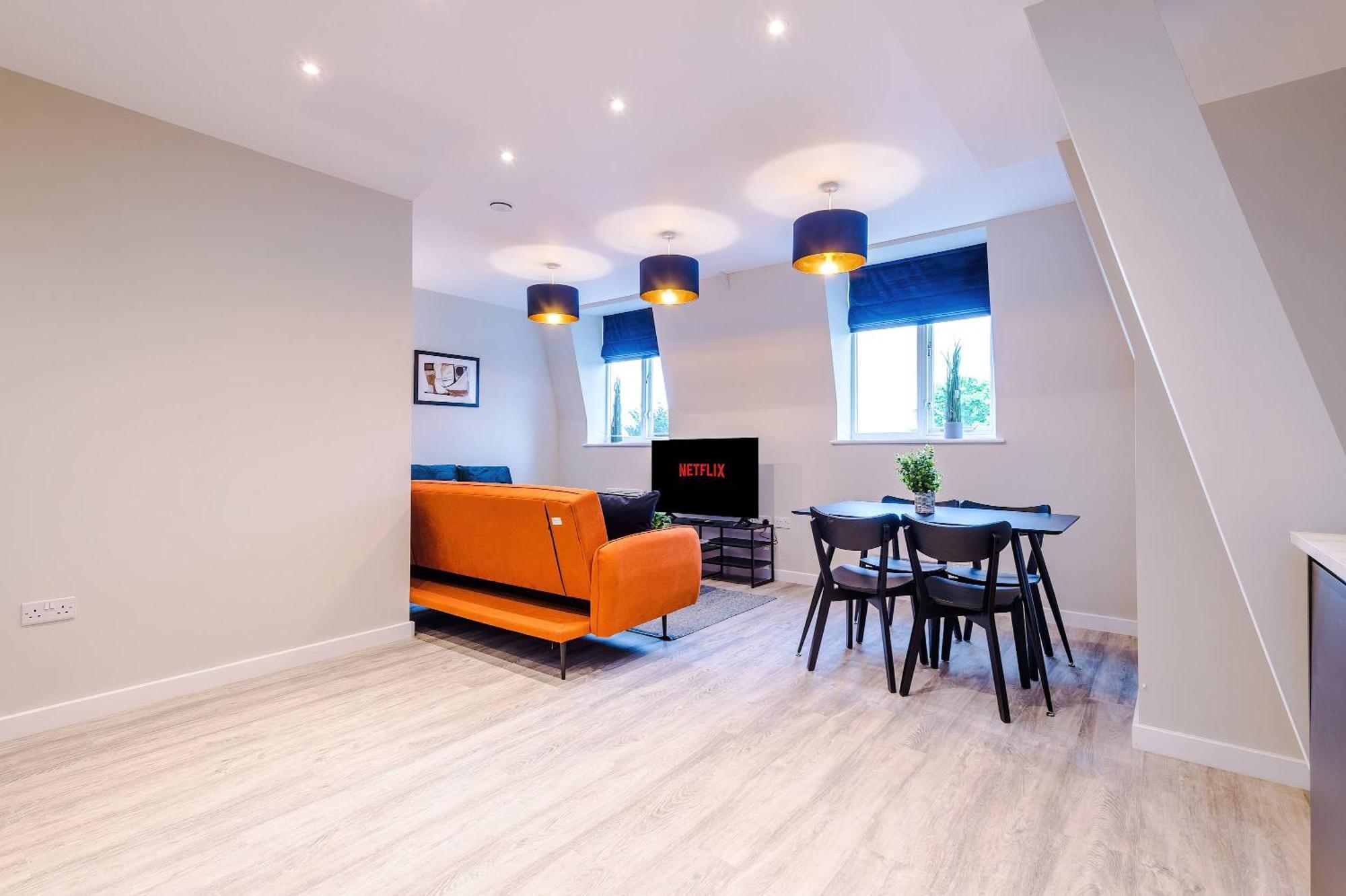 Apartment Modern 2 Bedroom In Centre *