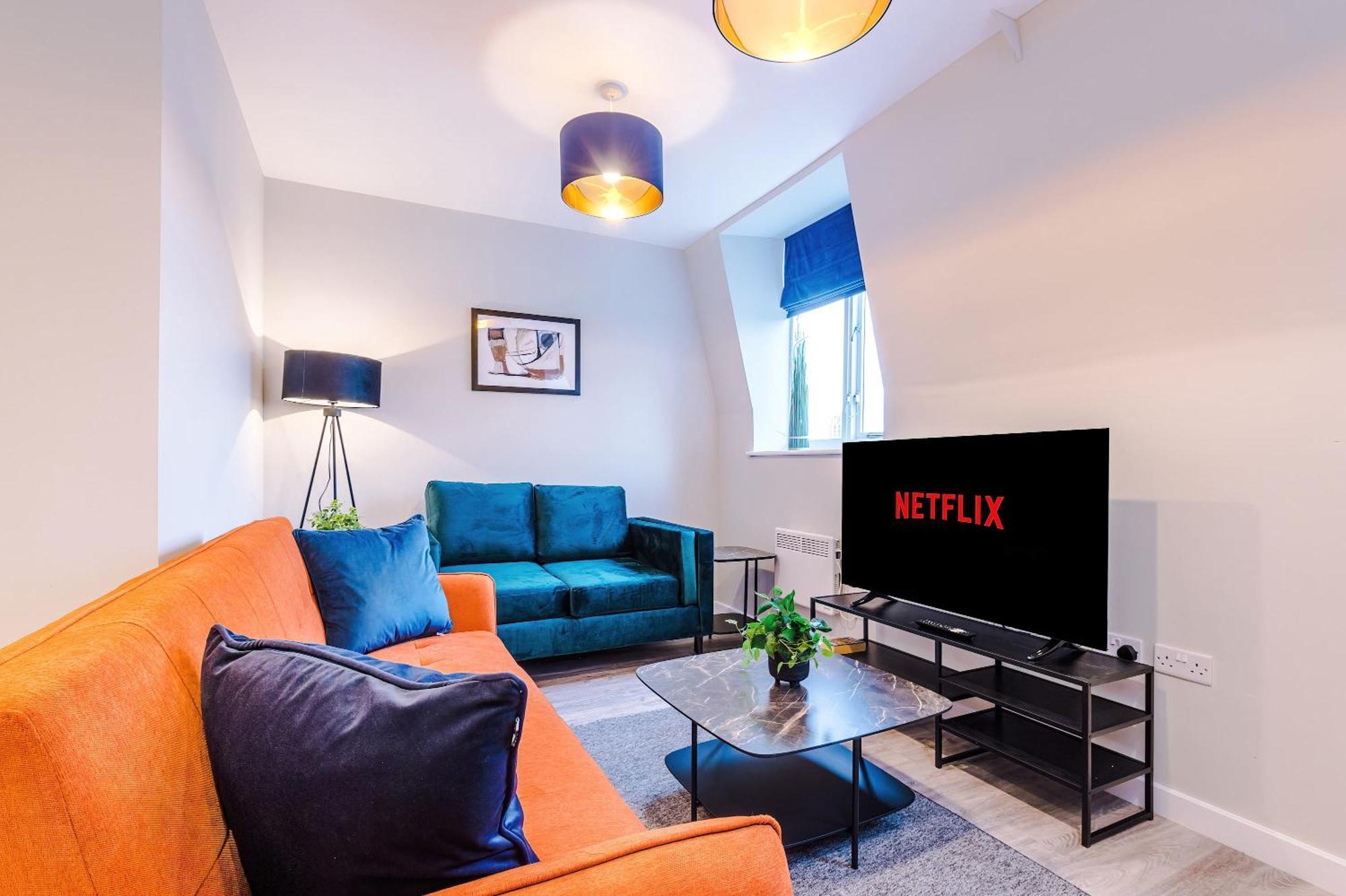 Modern 2 Bedroom In Centre *