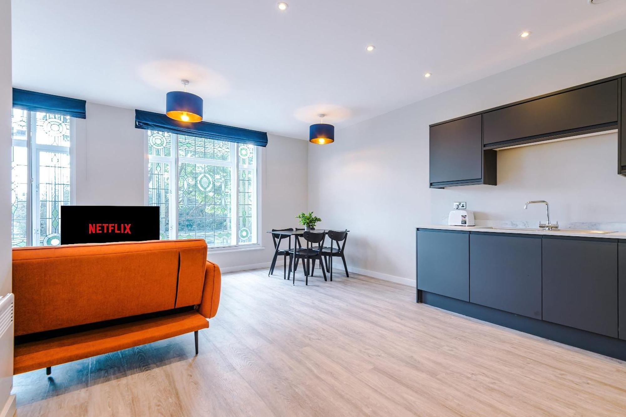 Lovely 2 Bedroom In Centre