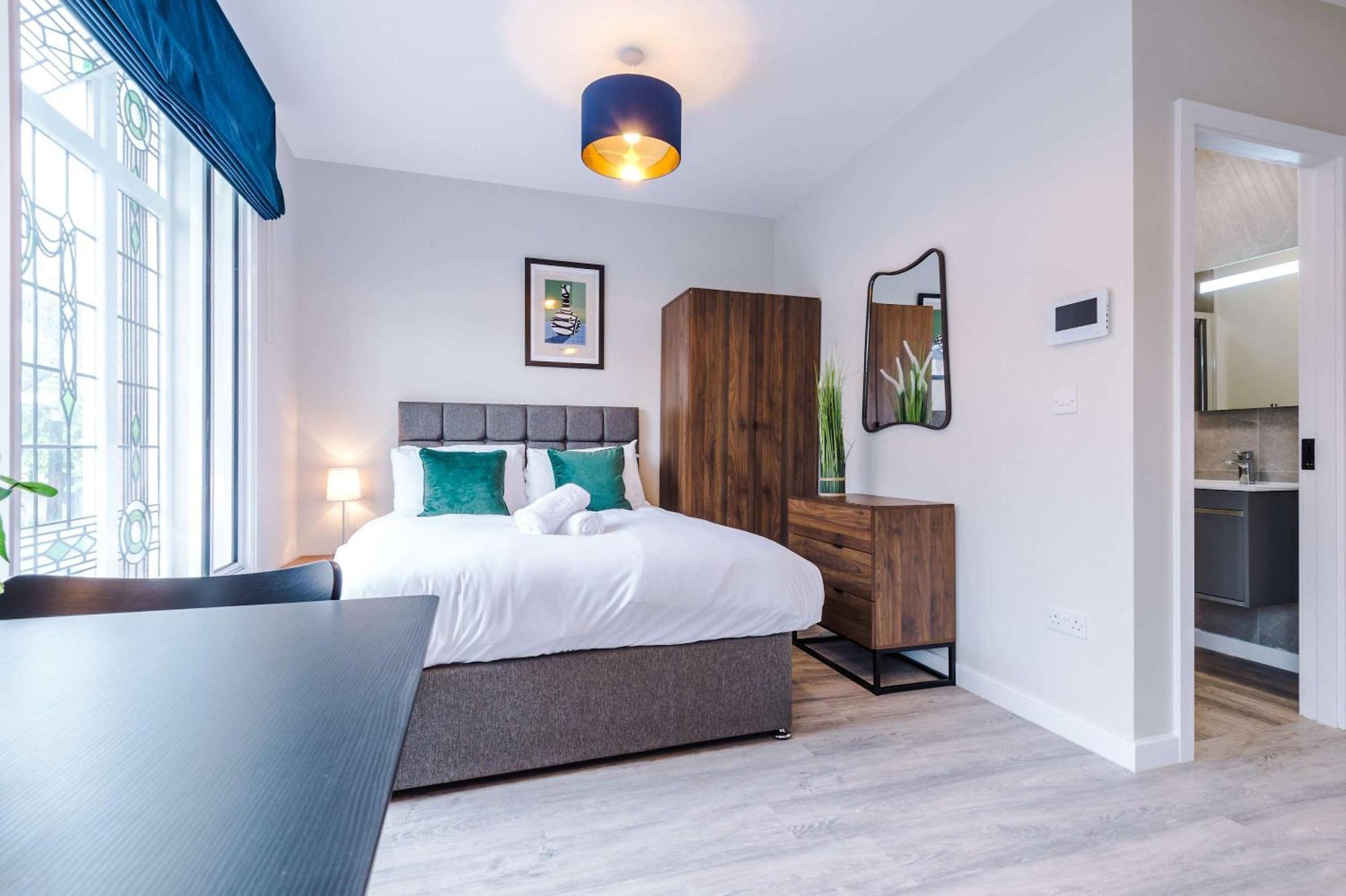 Apartment Spacious In Centre Southport