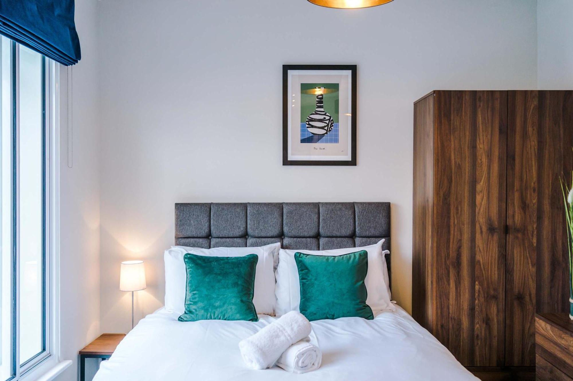 Apartment Spacious In Centre Southport