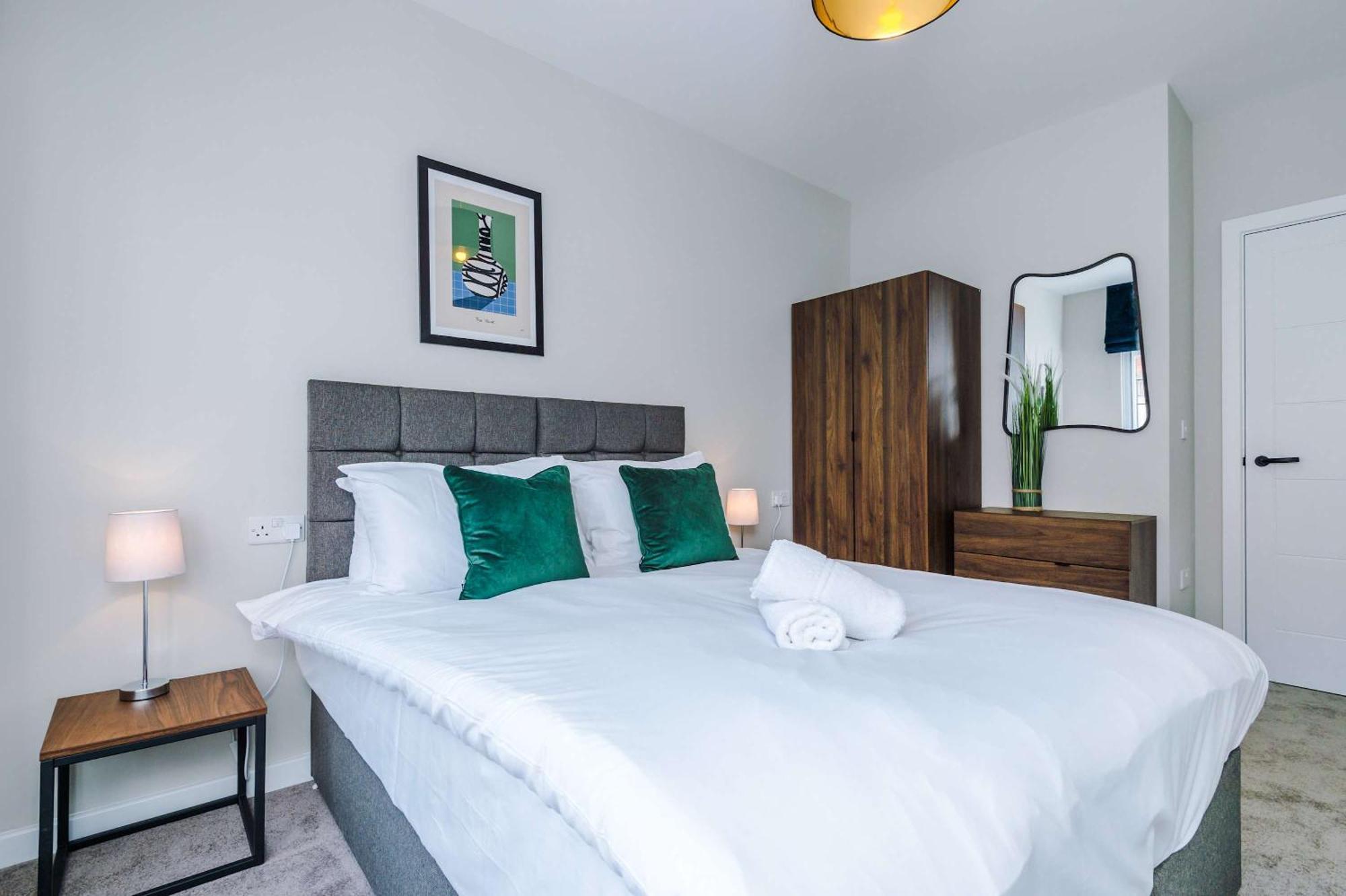 Smart 1 Bedroom In Centre Apartment Southport