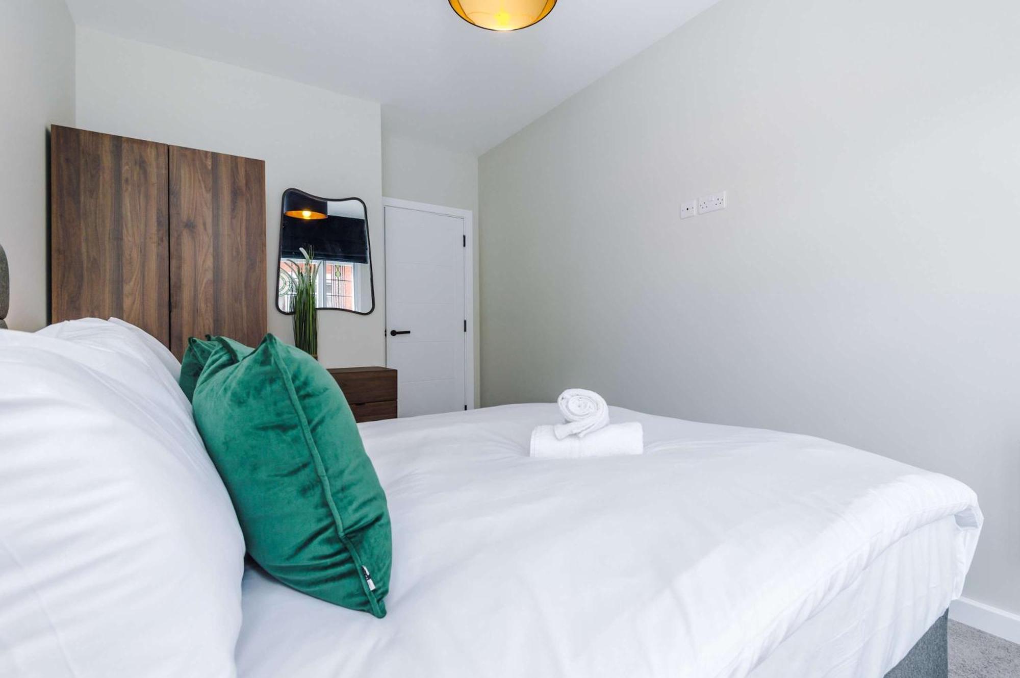 Smart 1 Bedroom In Centre Southport