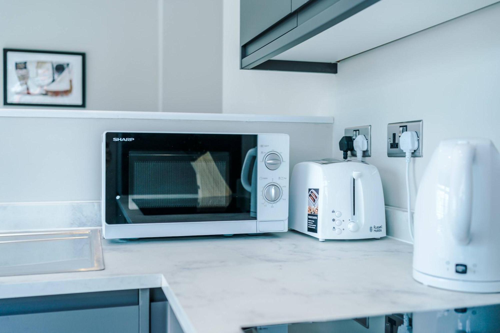 Smart 1 Bedroom In Centre Apartment