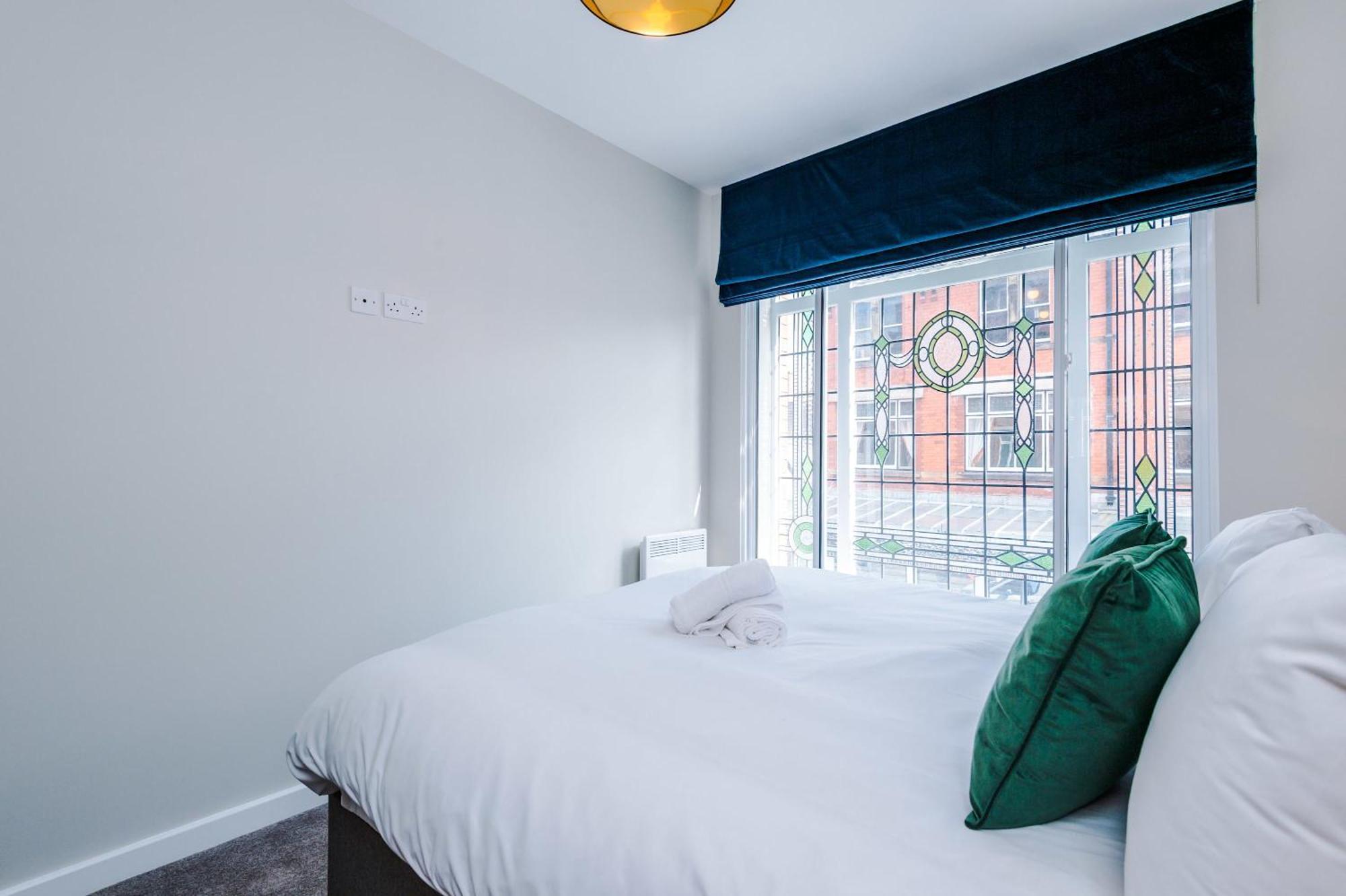 Smart 1 Bedroom In Centre * Southport