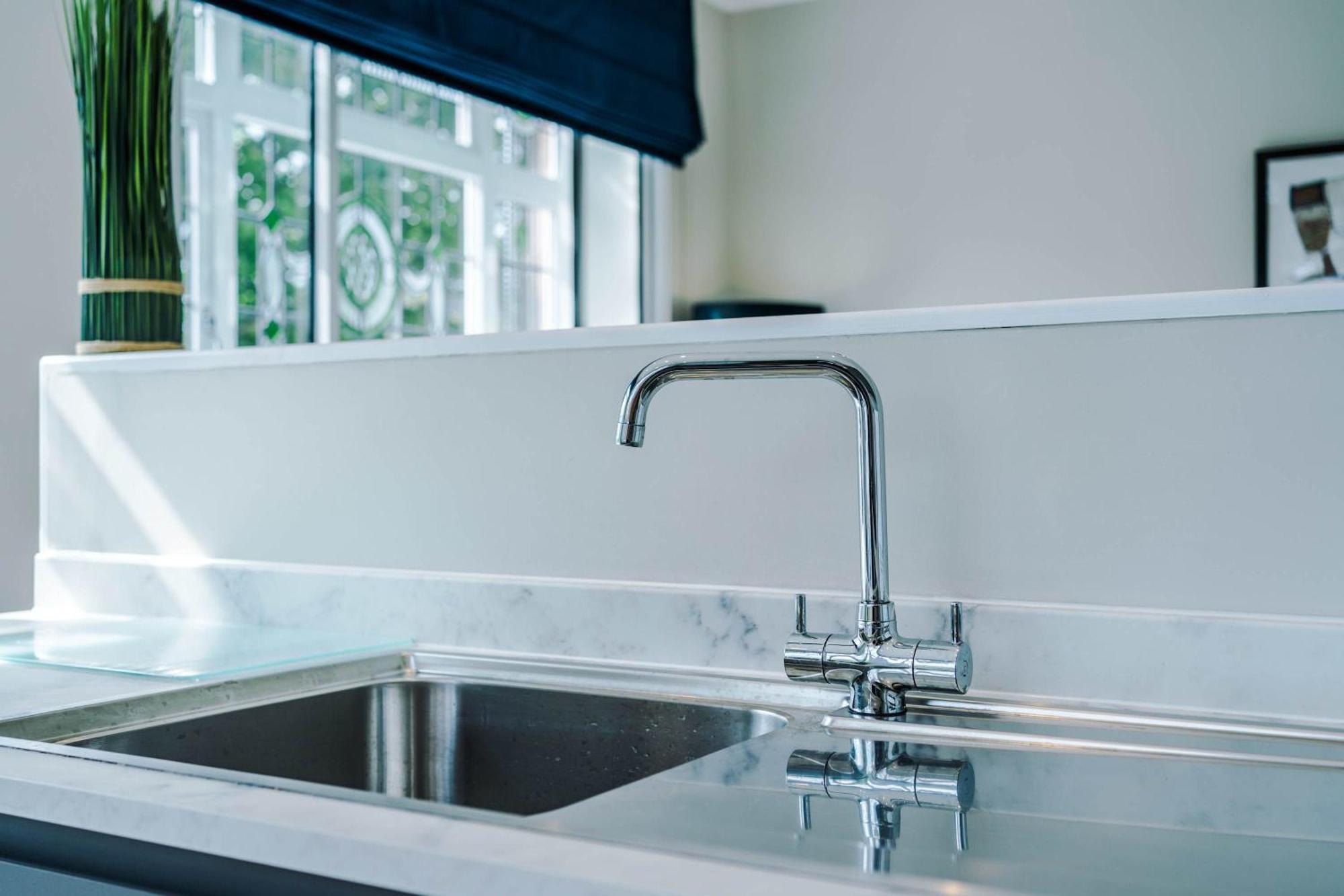 Smart 1 Bedroom In Centre Apartment Southport