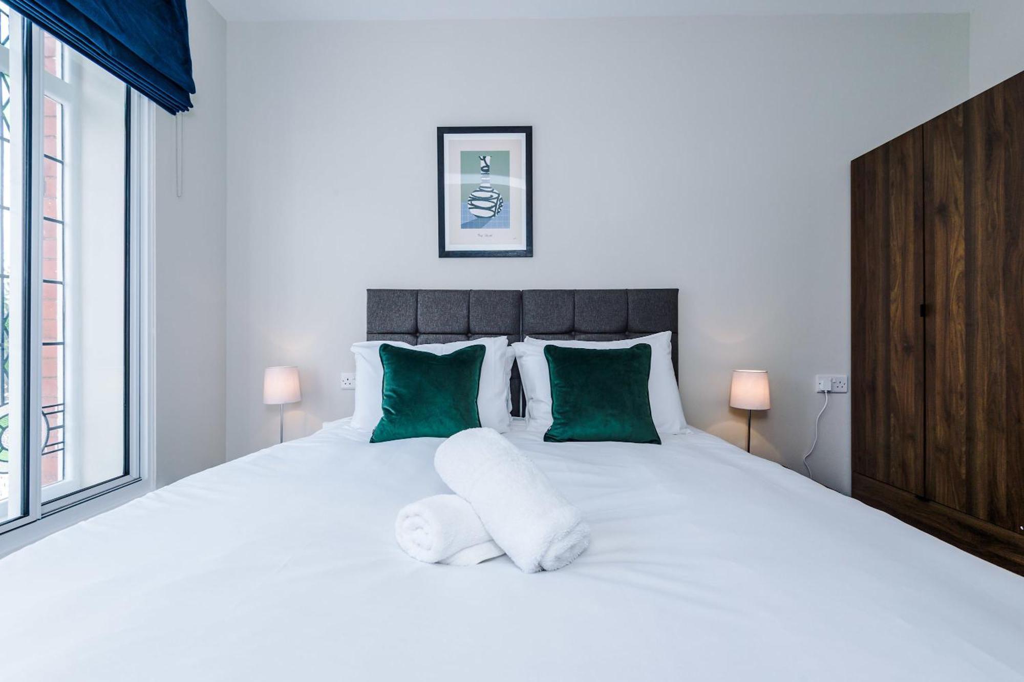 Smart 1 Bedroom In Centre Apartment