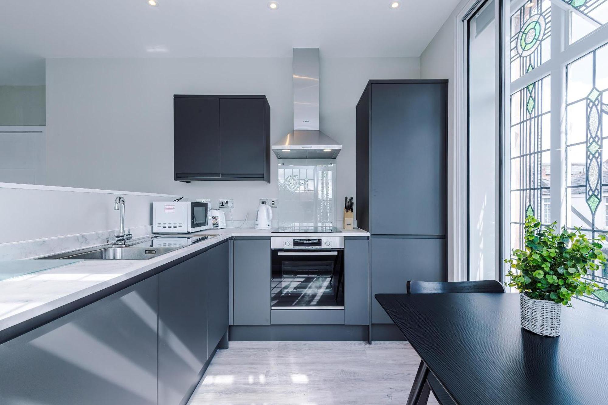 Smart 1 Bedroom In Centre Southport