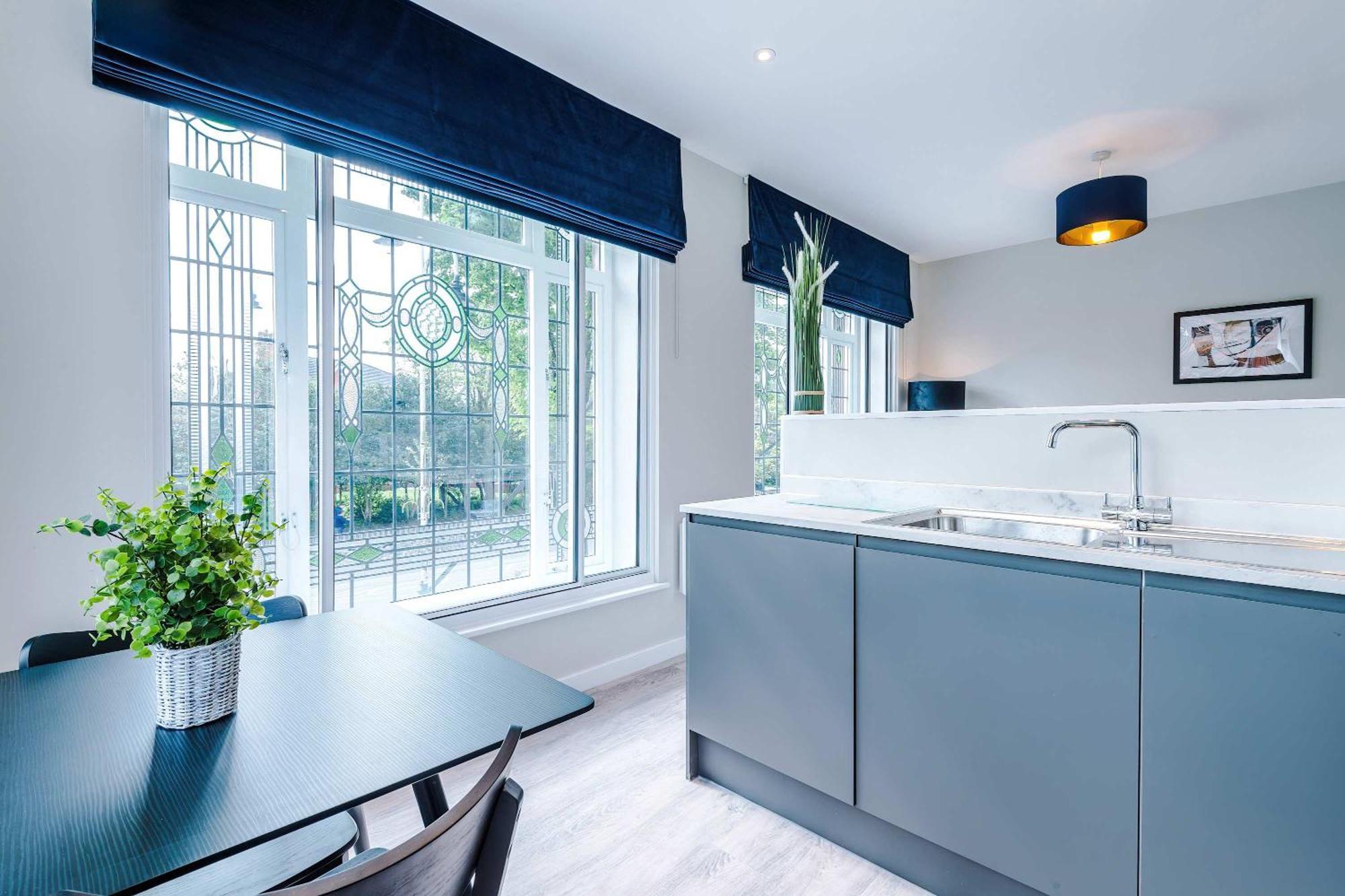 Smart 1 Bedroom In Centre Apartment *