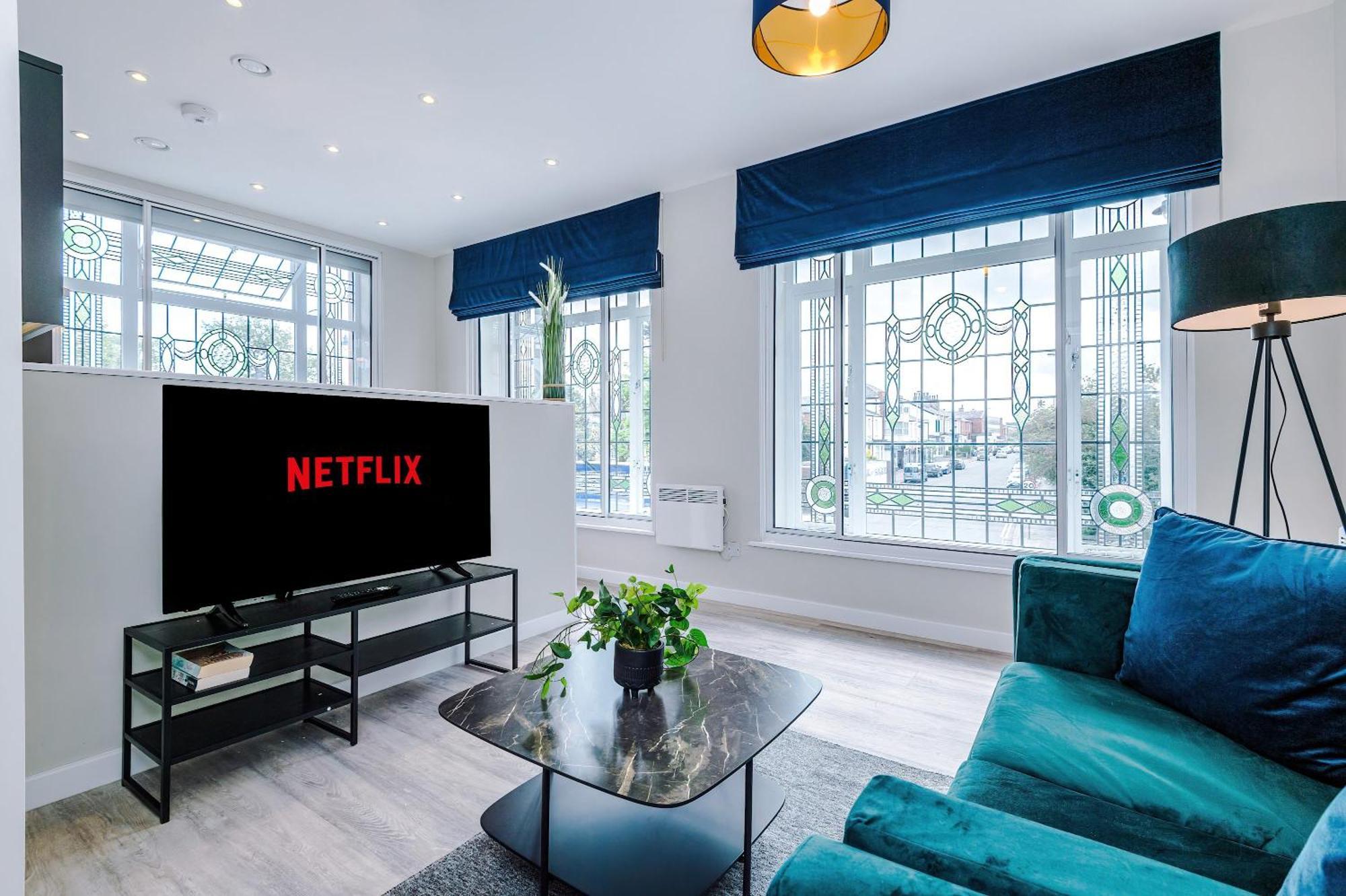 Smart 1 Bedroom In Centre Apartment *