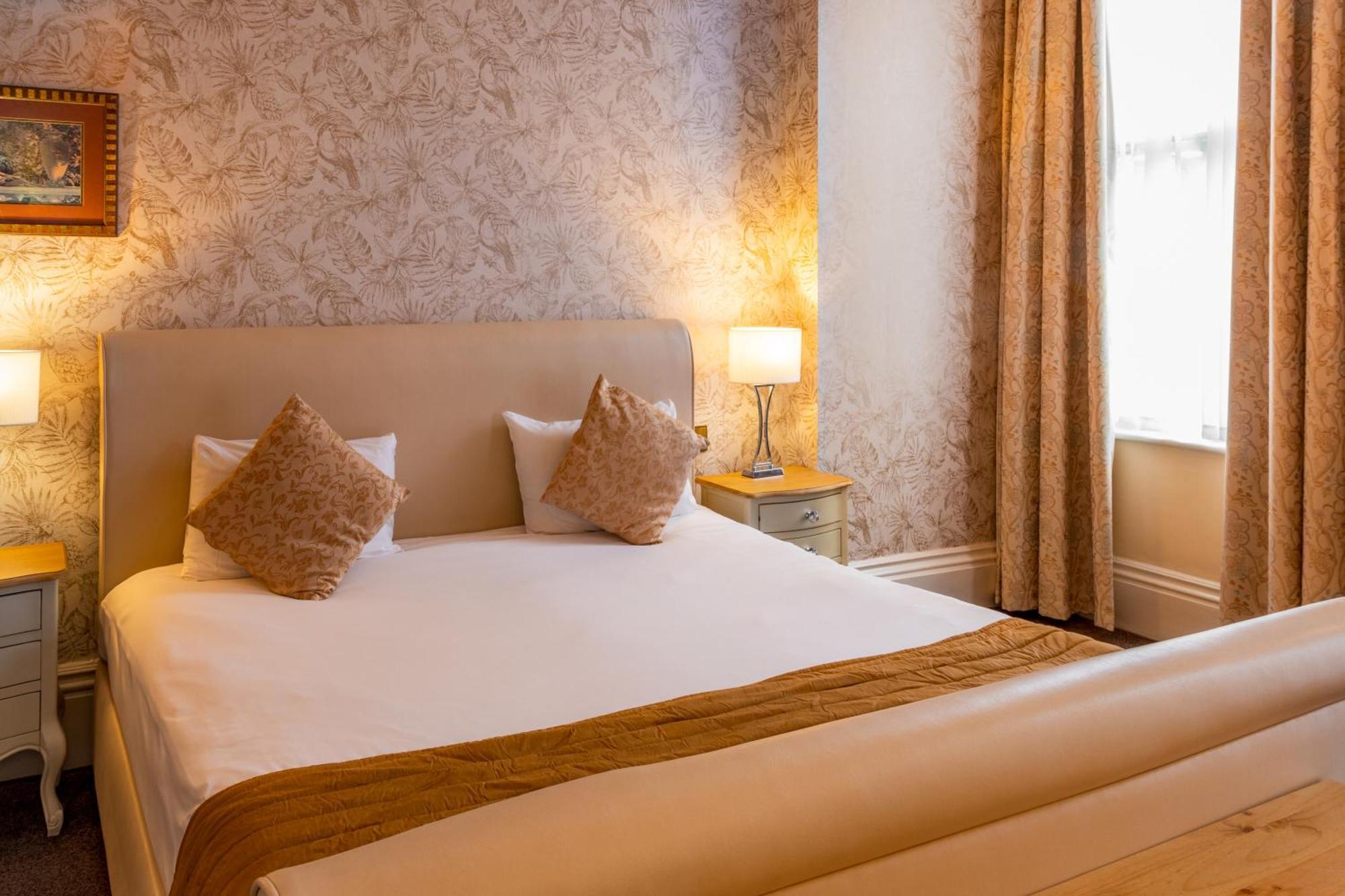 Hotel Of Wales 3*