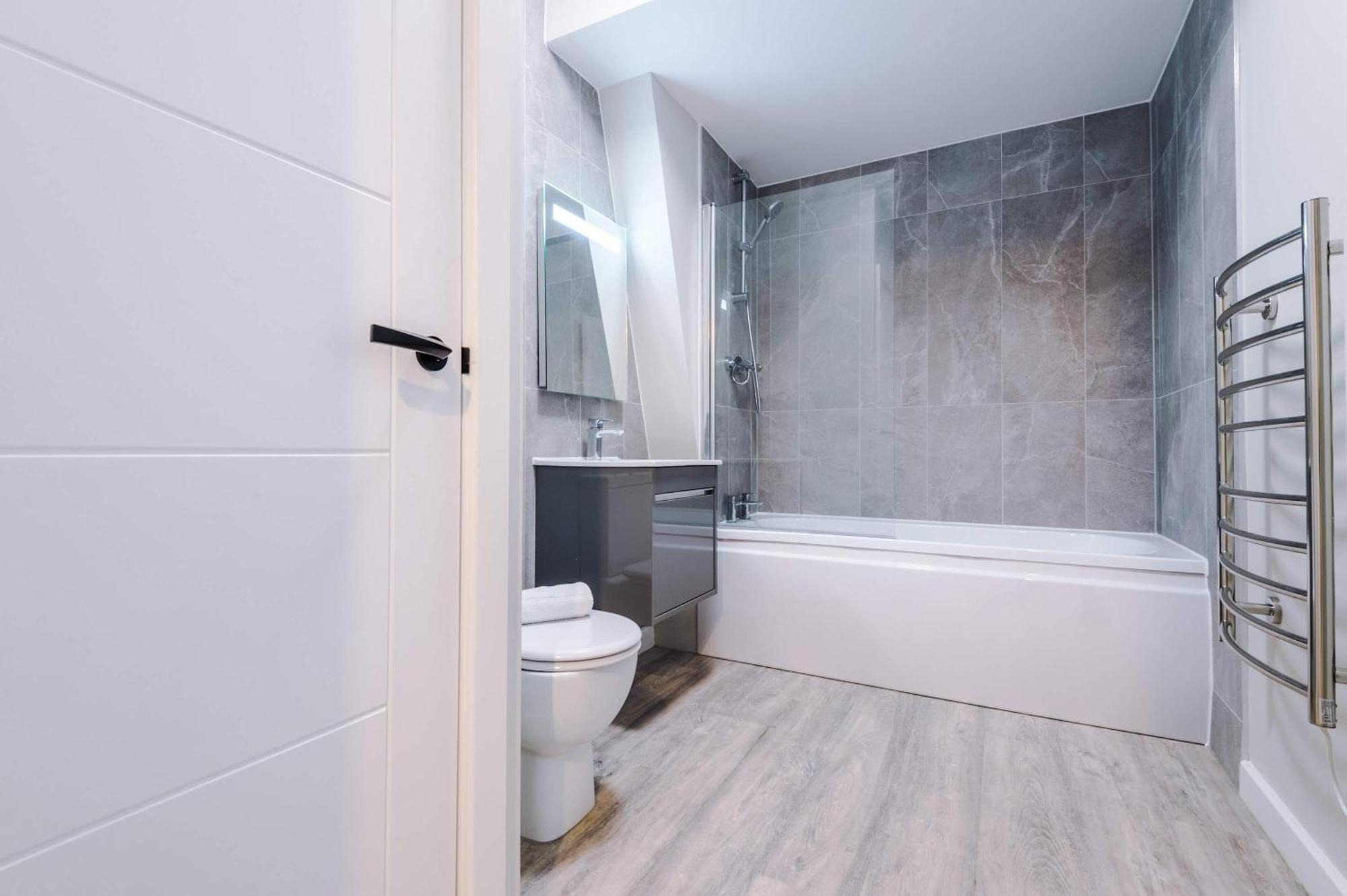 Lovely 2 Bedroom In Centre