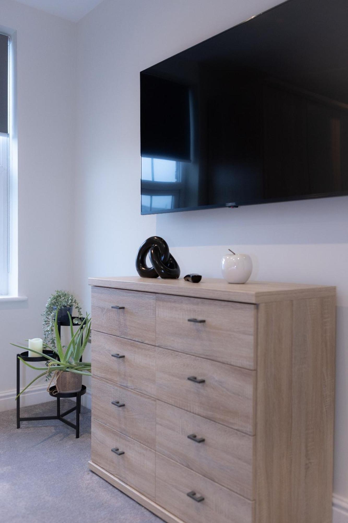 Apartment Lethbridge 49 2 Super Fibre Wifi, Free Parking *
