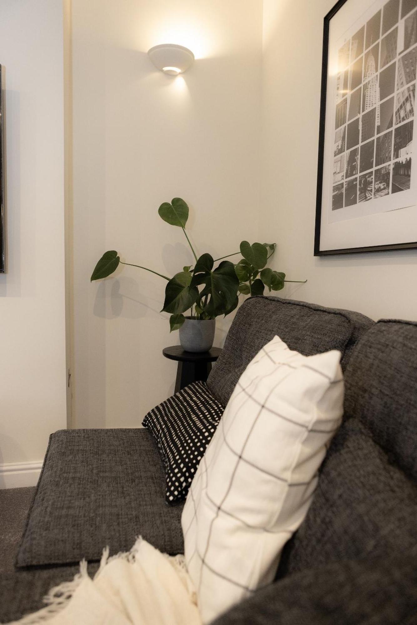 Lethbridge 49 2 Super Fibre Wifi, Free Parking Apartment Southport