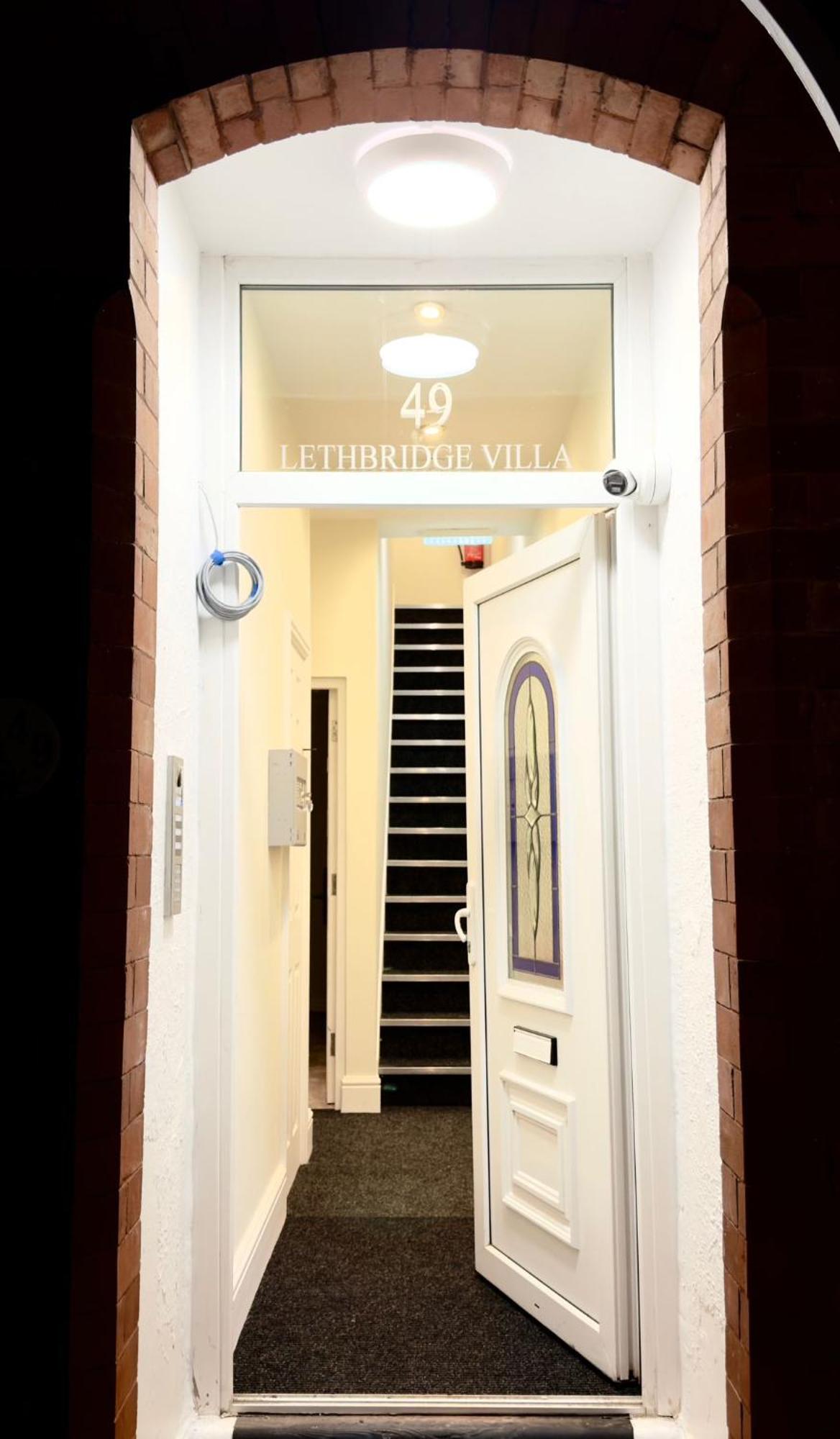 Apartment Lethbridge 49 3 Super Fibre Wifi, Free Parking *