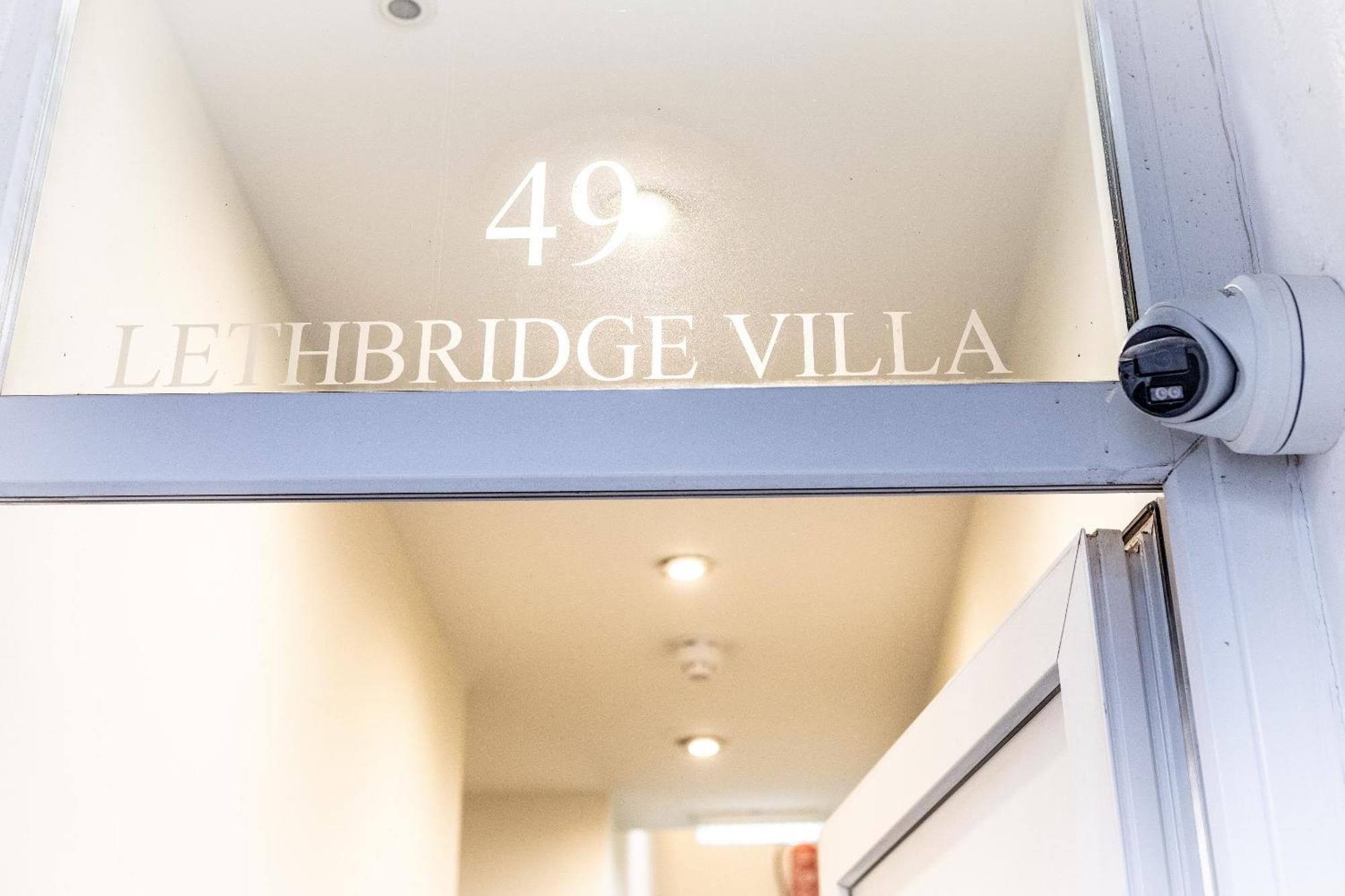 Apartment Lethbridge 49 3 Super Fibre Wifi, Free Parking Southport