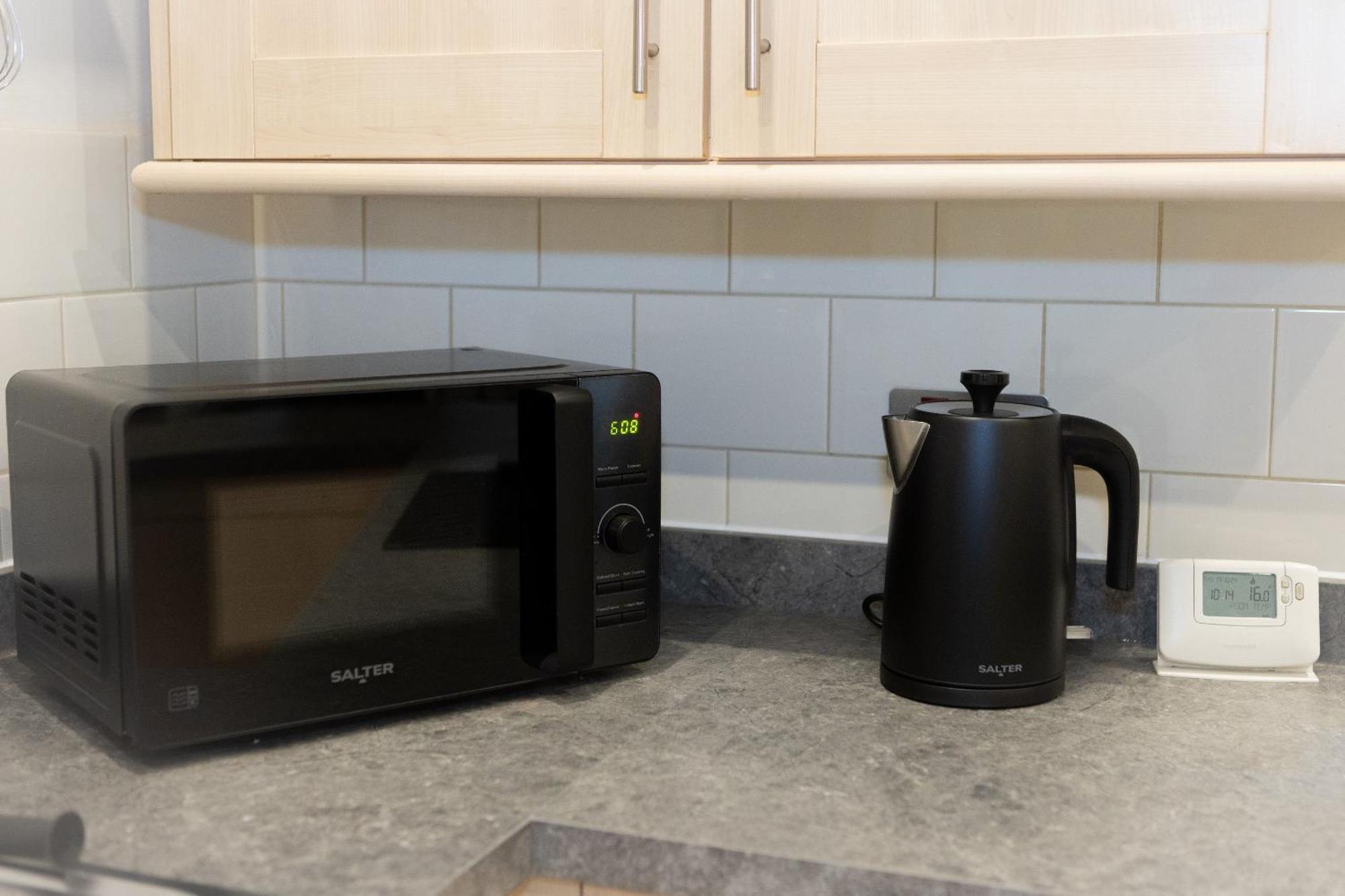 Apartment Lethbridge 49 3-bedroom With Garden, Fibre Wifi, Free Parking, Sleeps 6 Southport