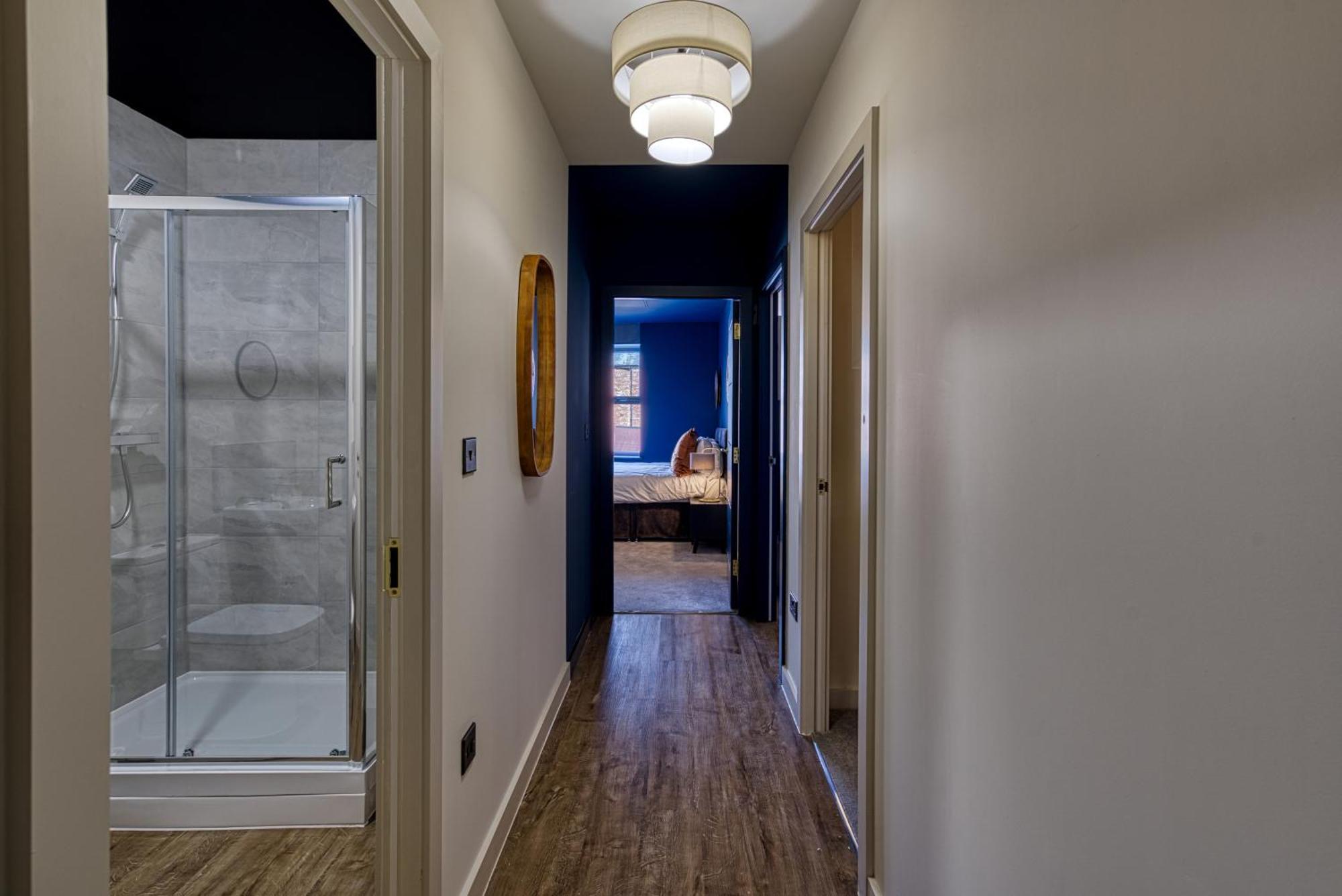 Renaissance 2 - 2bedroom Flat In Apartment *