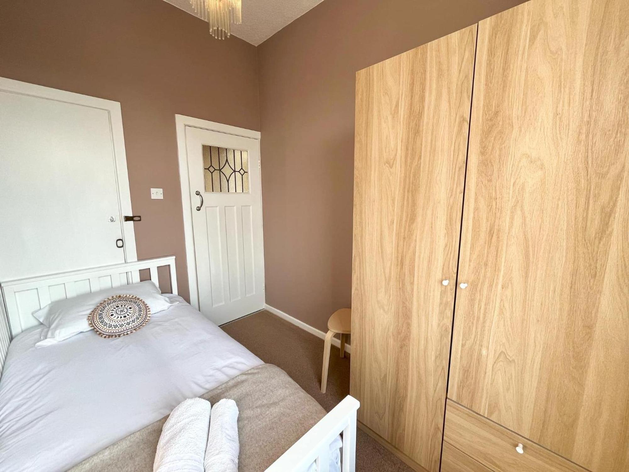 Cosy 4 Bedroom House