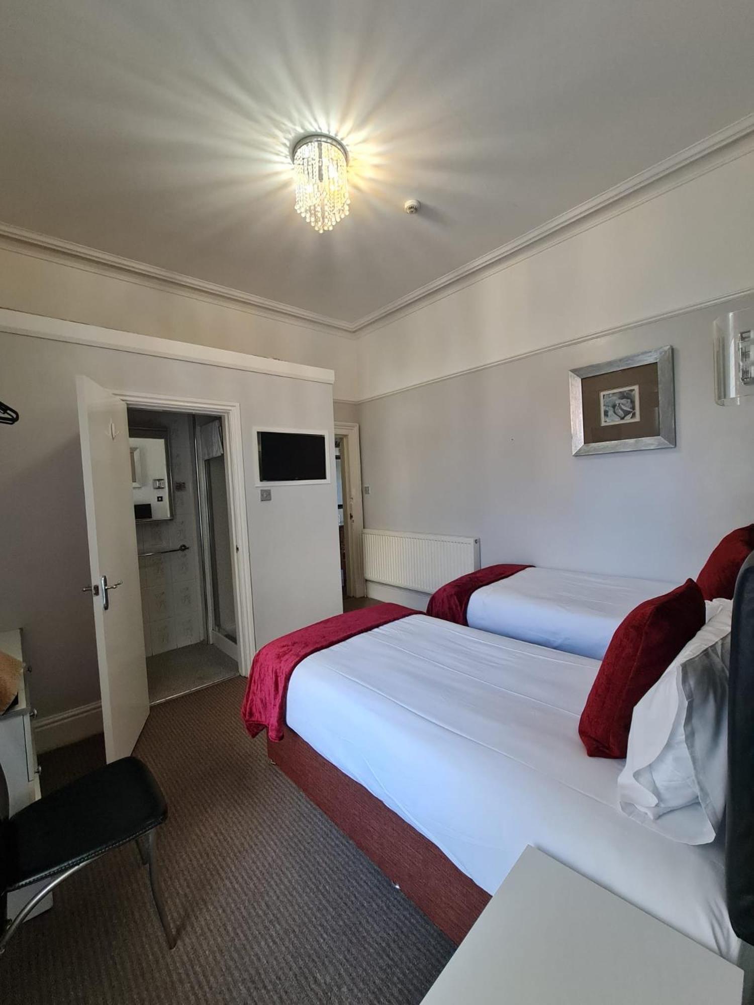 Clifton - Bed & Breakfast 4*