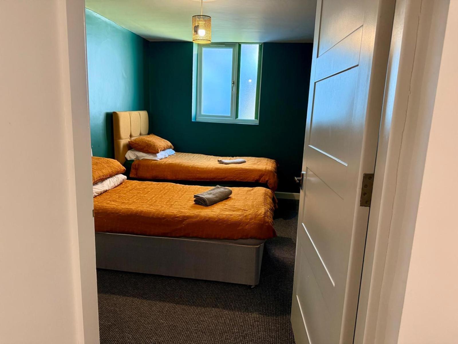 The - Three Bedrooms Sleep 6