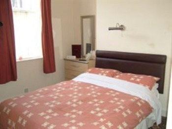 Guest house The Warwick 4*