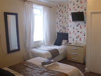 Guest house The Warwick