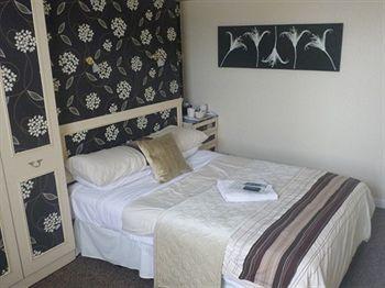 The Warwick Guest house
