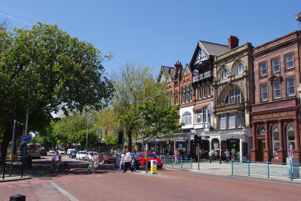 Dukes Folly Hotel Southport