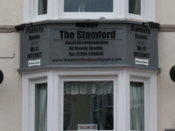 Stamford Guest House, 3 Min Walk To Lord St, With Parking & Perfect Getaway