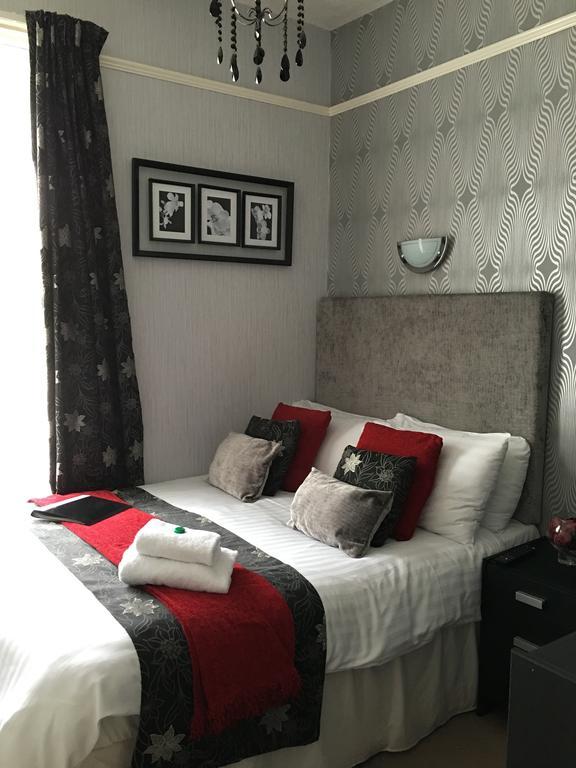 Adelphi Guest house 4*
