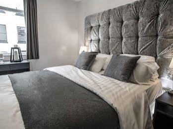 Sinclair'S Rooms Southport