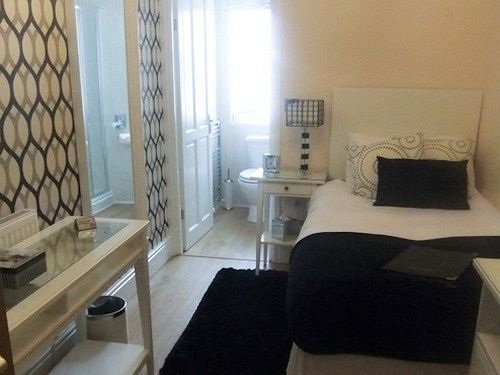 Guest house The Leicester