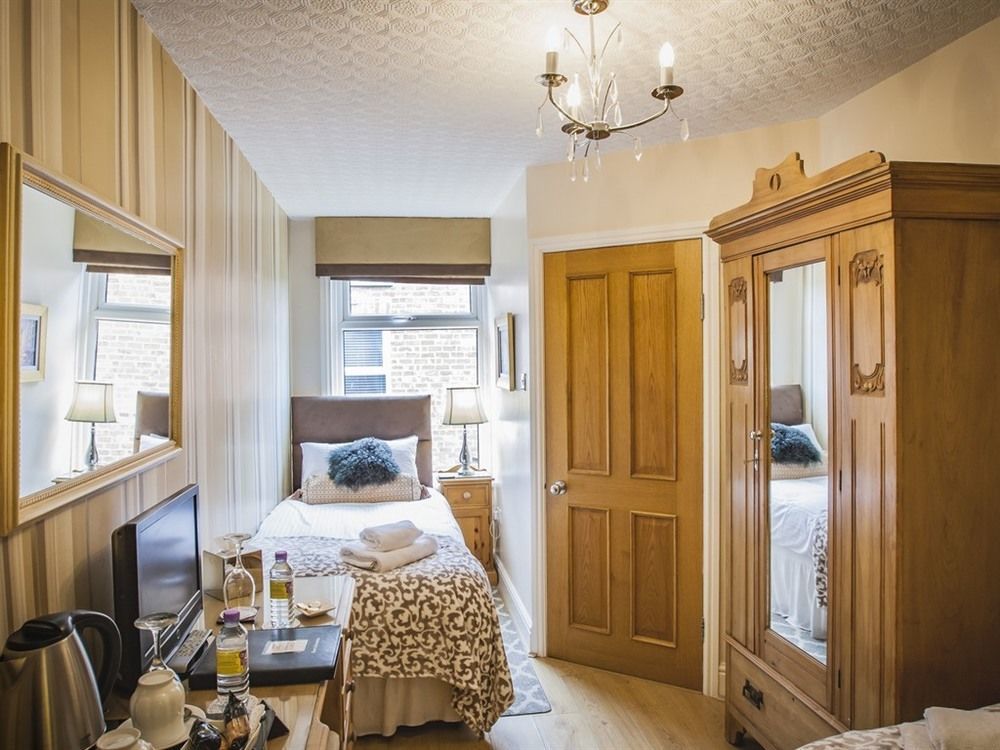 Guest house The Leicester 4*