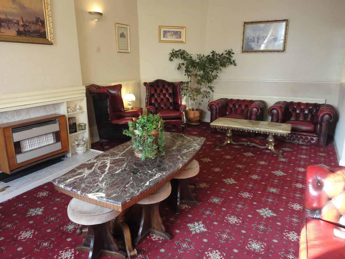 The Talbot 3* Southport