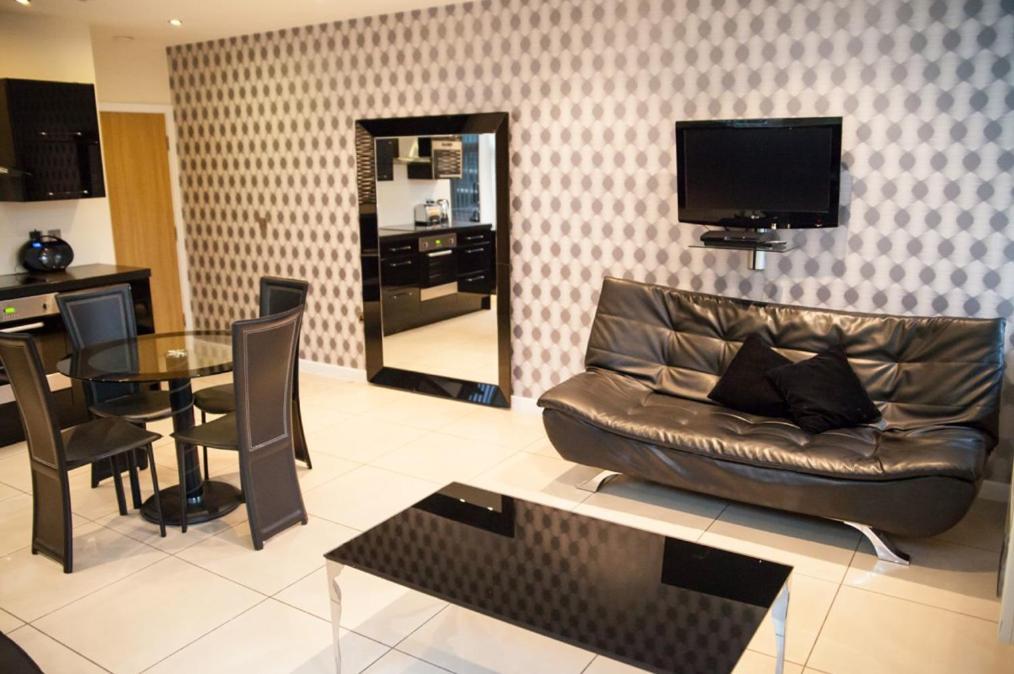 Signature Living, Serviced Apartments, Liverpool Apartment Southport