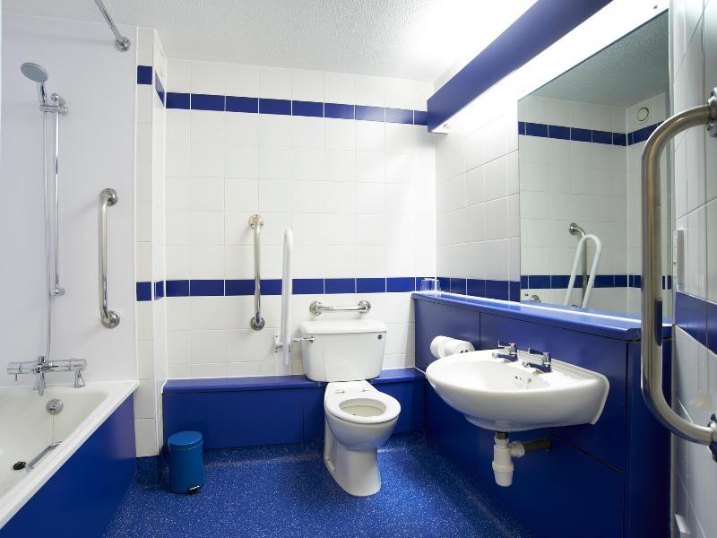 Travelodge 3* Southport