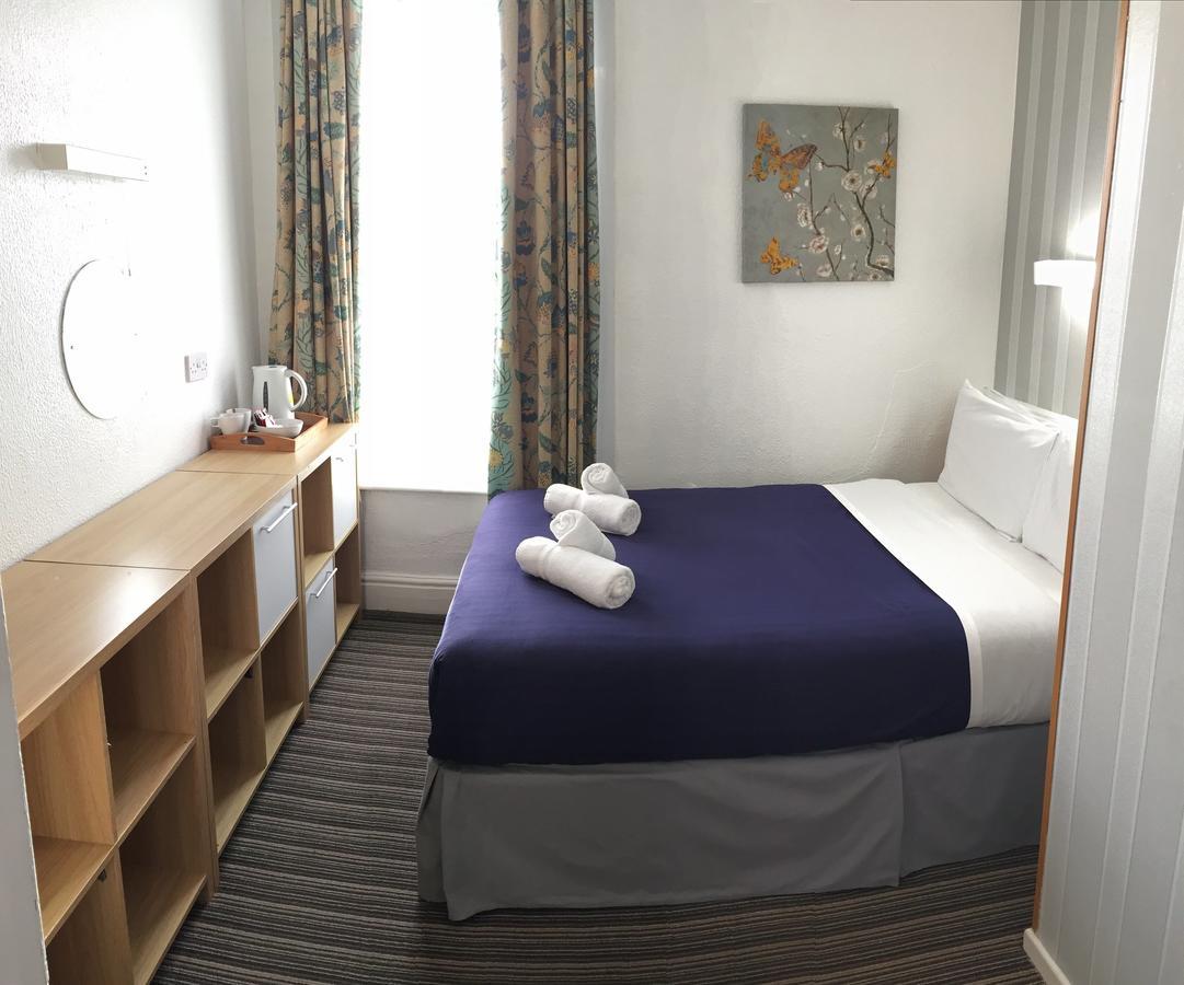 The Talbot 3* Southport