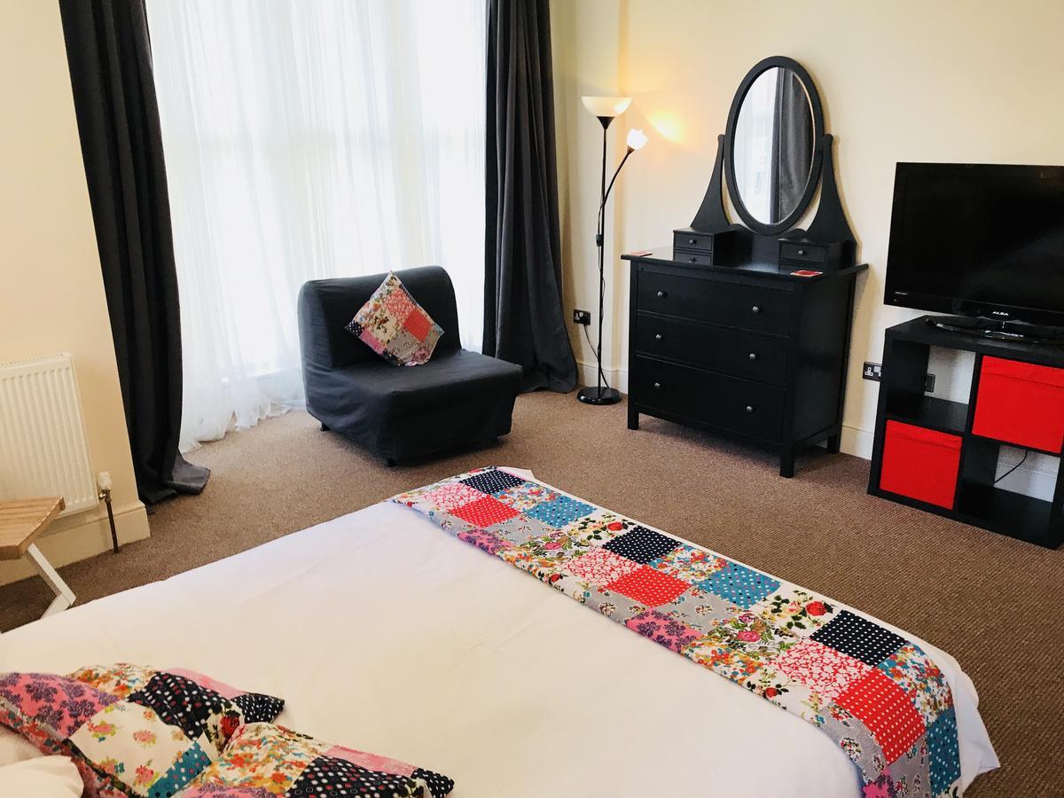 The Shelbourne Apartment Southport
