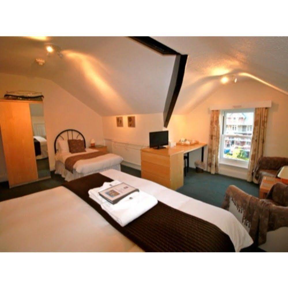 Bed & Breakfast Edendale House