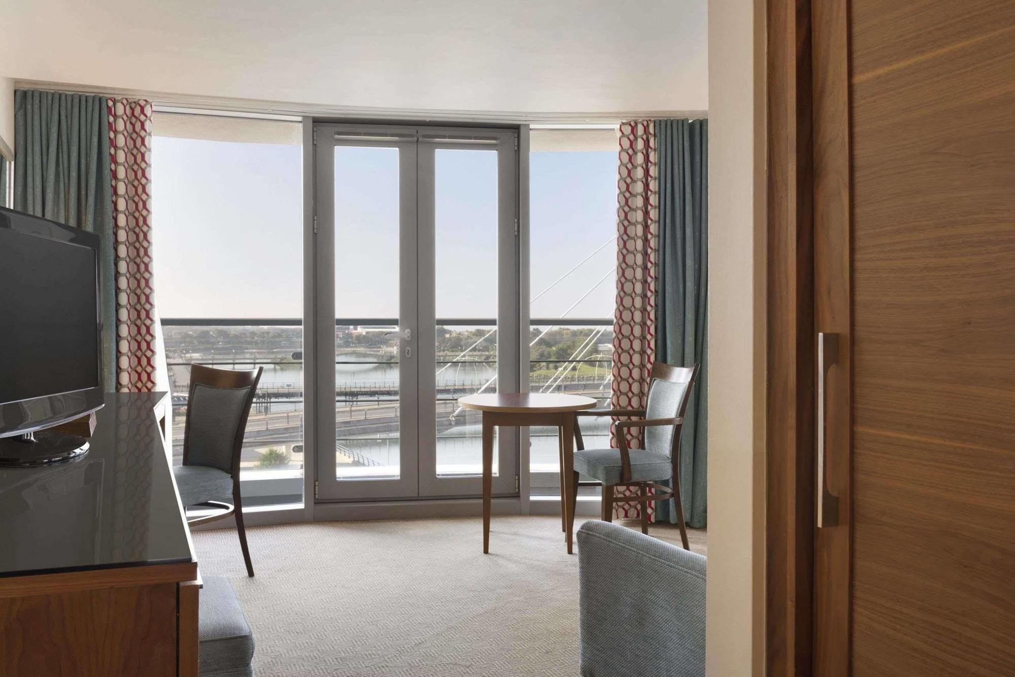 Hotel Waterfront 4*