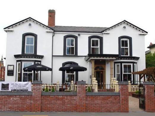 Metro Hotel Southport