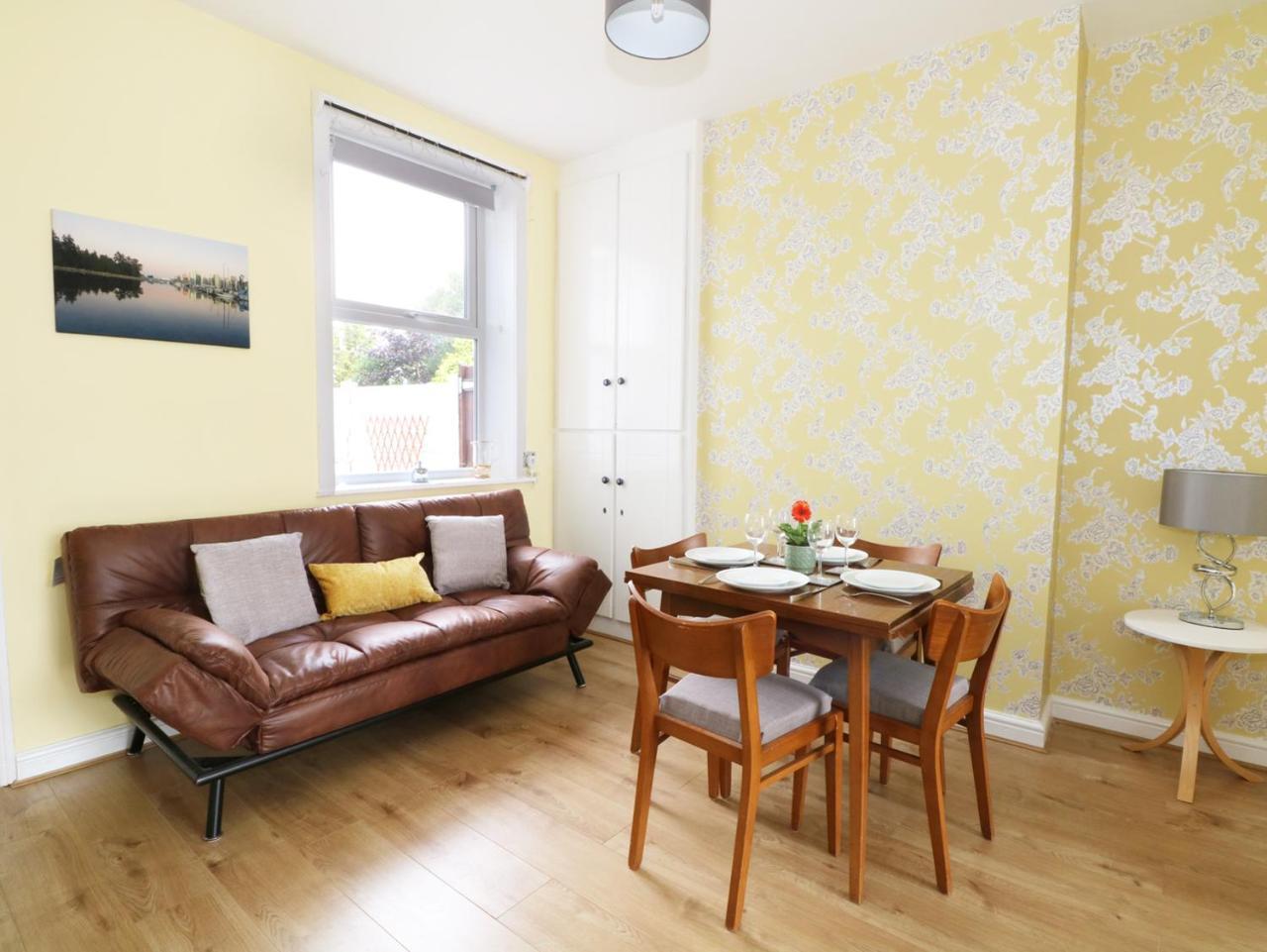 Holiday home Brandons,