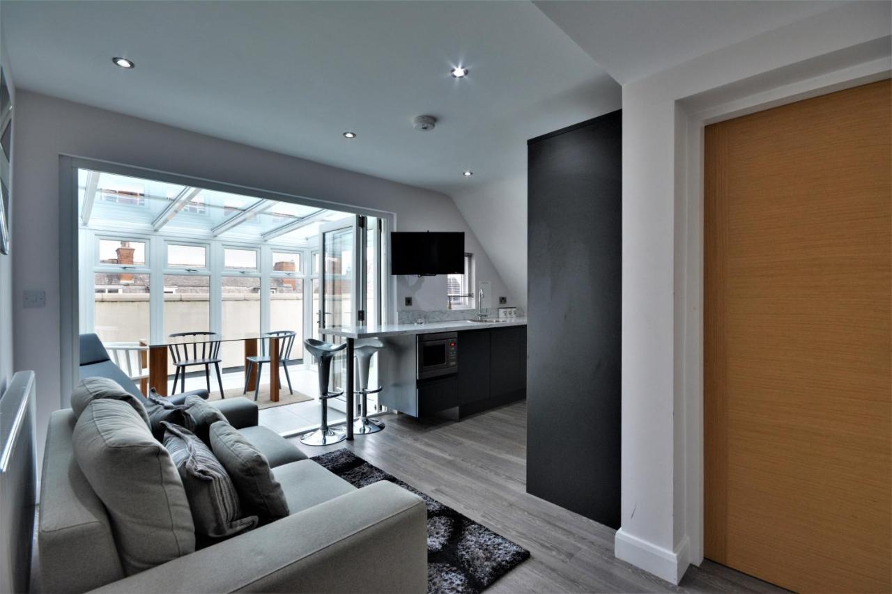 Apartment Crown Southport